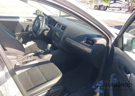 2015 Volkswagen Jetta 1.8T Se из США, поврежденный, VIN 3VWD17AJ4FM323906